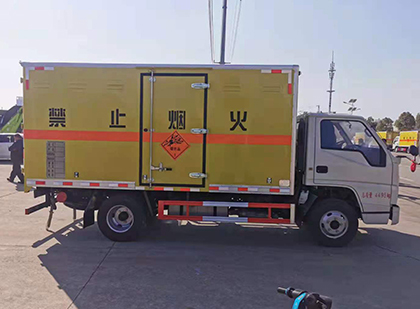 仁和爆破器材运输车工人安全操作规范与智能技术保障