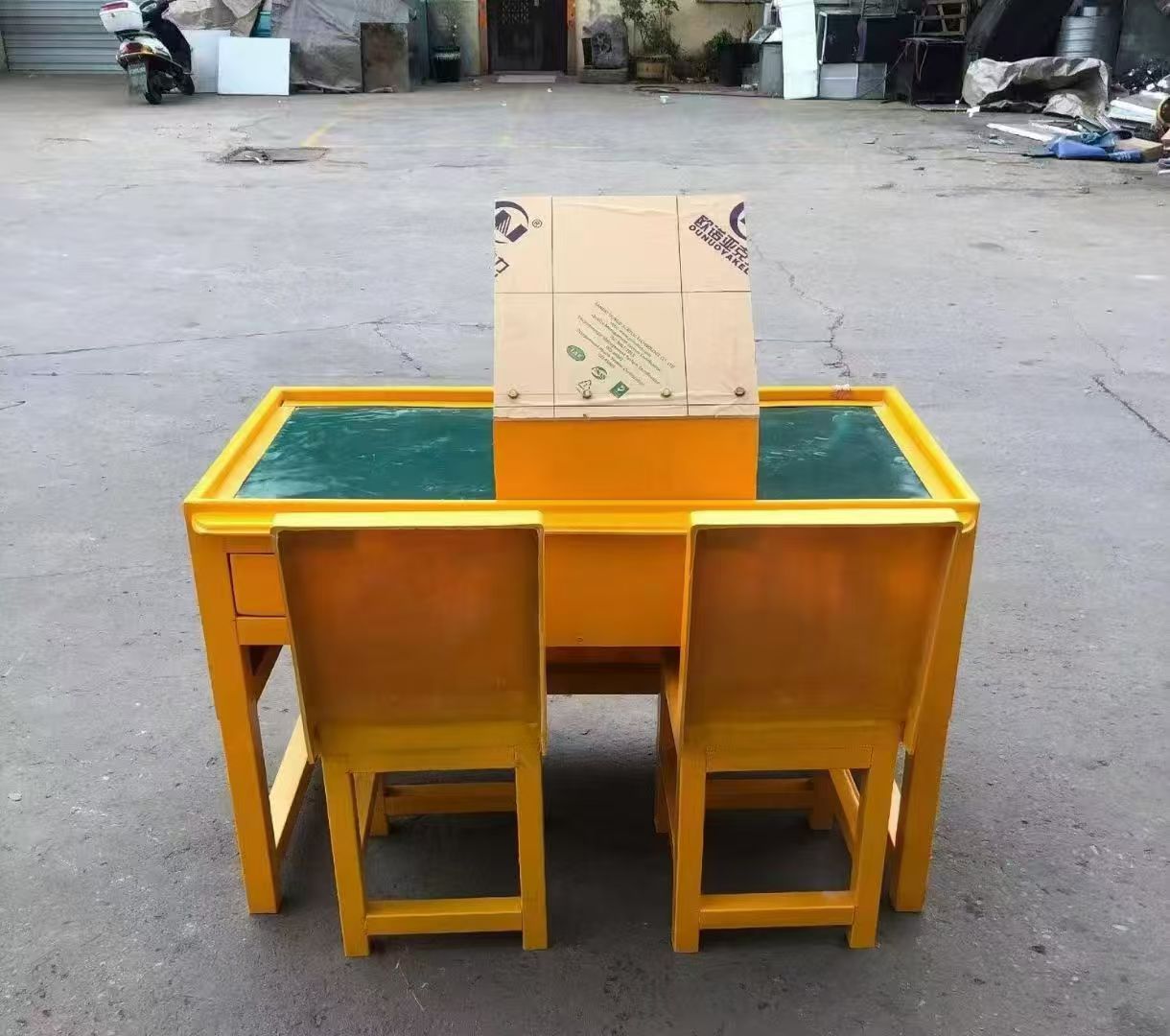 仁和防静电导通桌井下煤矿火工品发放桌：危险品流转的安全守护者